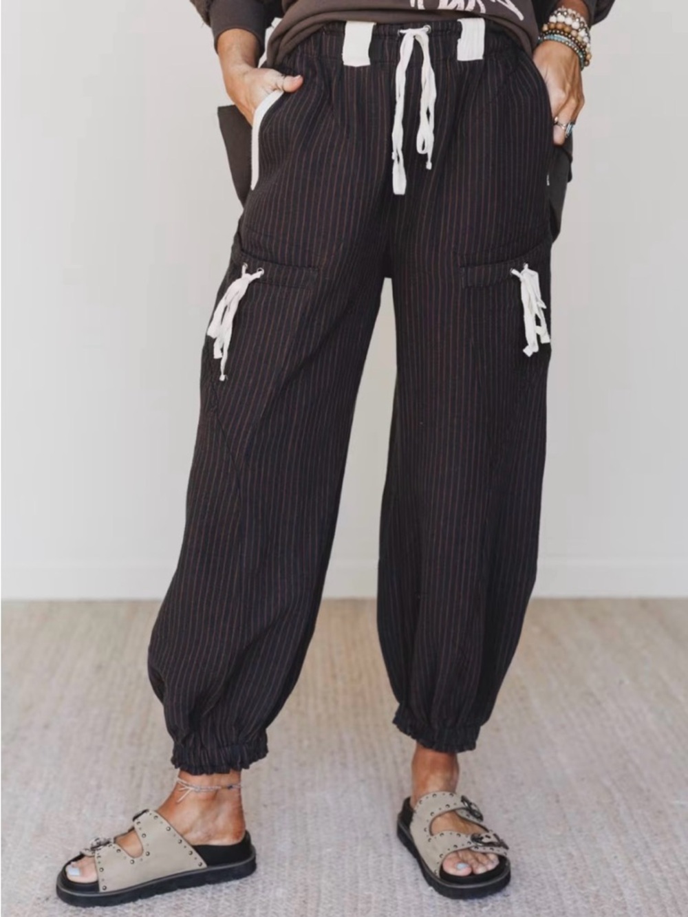 Boutique Barrel Jogger Pants – Textured Stripe – Size S